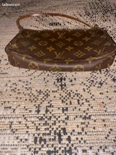 Sac pochette Louis Vuitton (image 3)