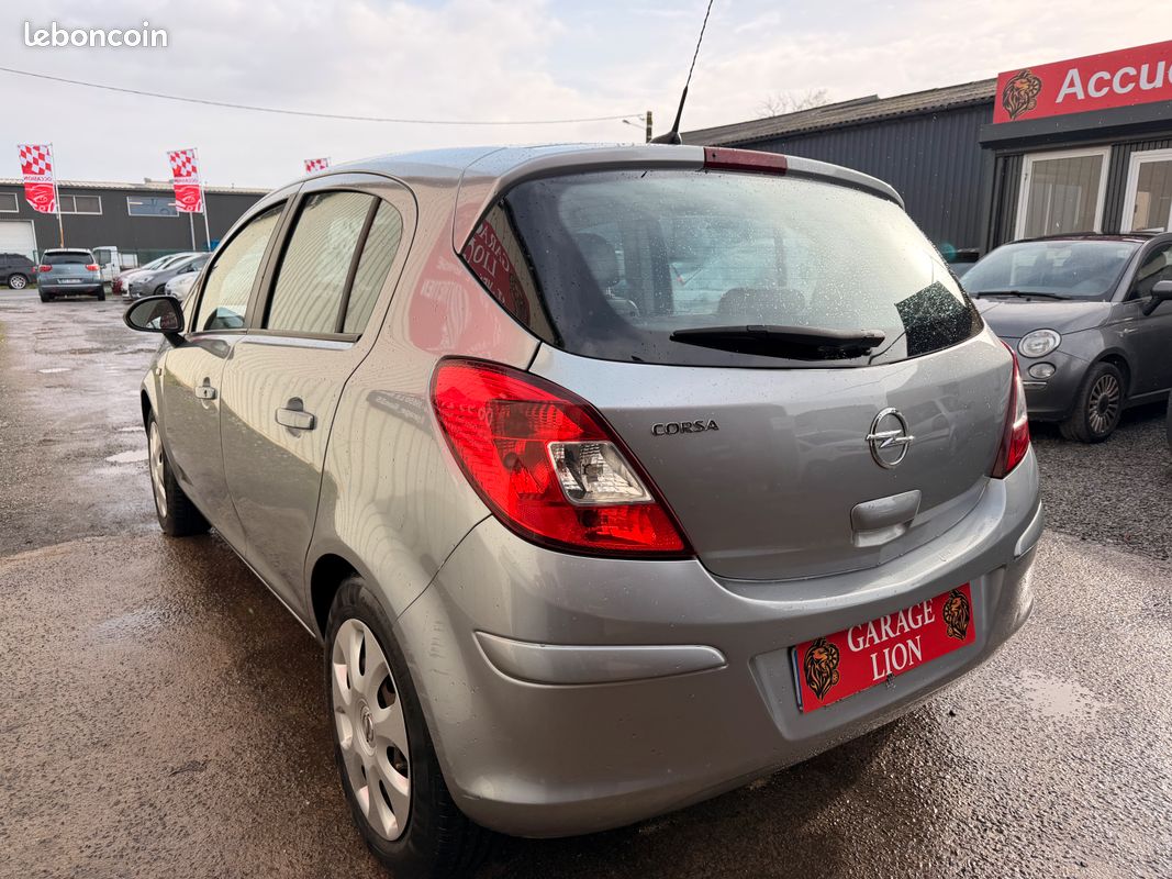 OPEL Corsa 1.2 i 70cv (image 3)