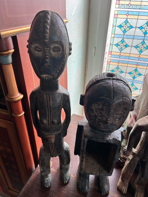 Lot De 4 Colliers Africains En Bakélite - Longs Et Gros Modèles - Art Tribal - Occasion Pour Collection