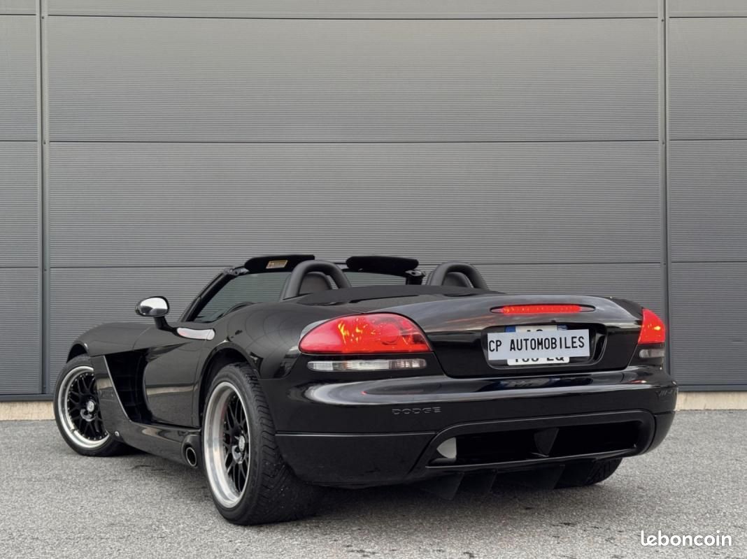 Dodge Viper SRT10 V10 8.4 505 CH BVM6 ZB1 / FAIBLE KILOMETRAGE ORIGINE EUROPE (image 3)