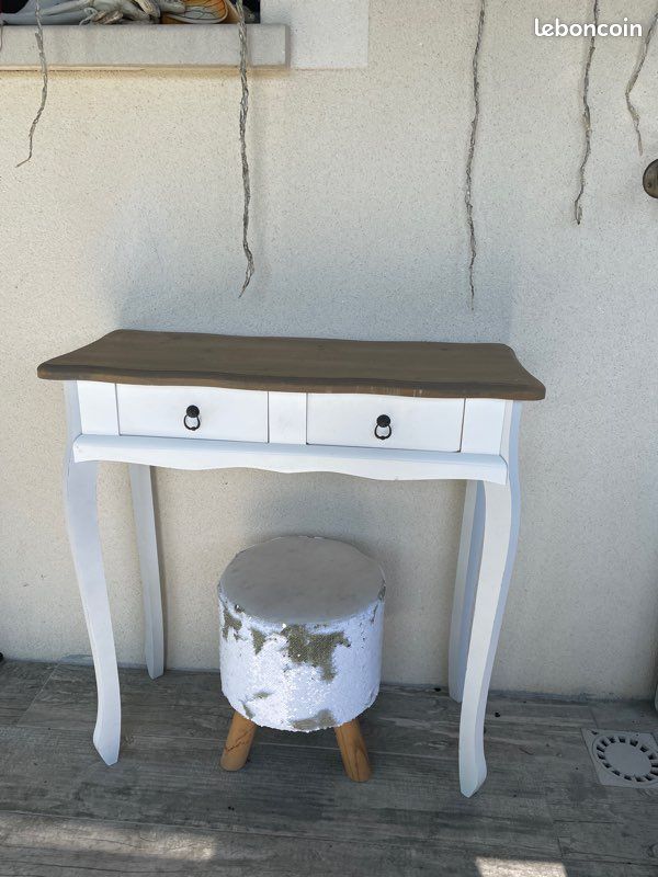 Commode (image 1)