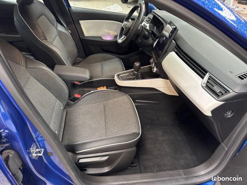 Renault CLIO V 1.6 E-TECH HYBRIDE 140CH INTENS -21N (image 8)