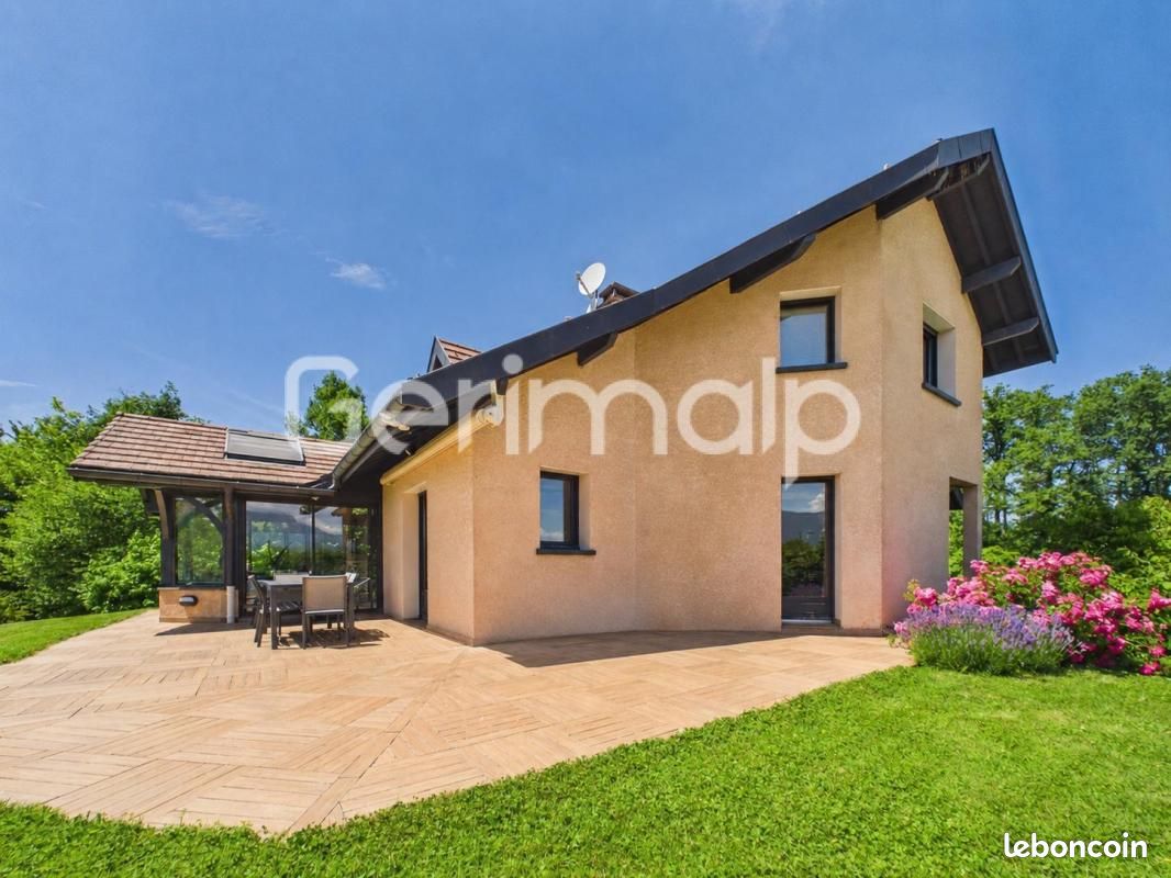 Maison 8 pièces 183 m² · à Groisy · 183 m² · 859 000 €
