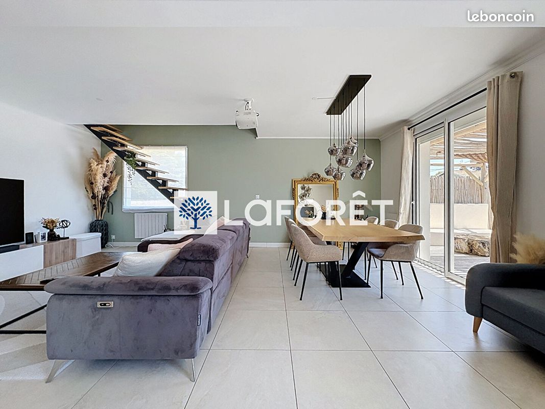 Maison 6 pièces 157 m² · à Beynost · 157 m² · 429 000 €