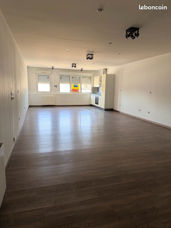 Appartement 3 pièces 110 m² · à Châlons-en-Champagne · 110 m² · 660 €