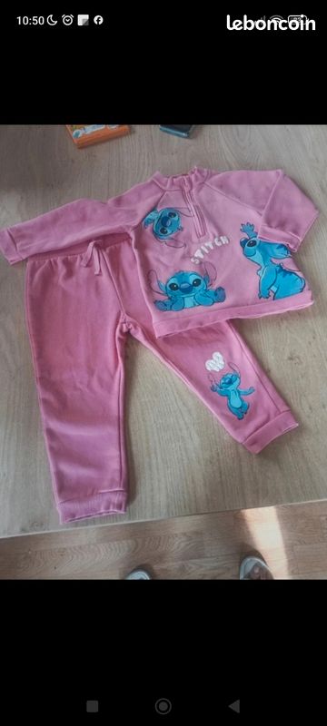Survêtement jogging ensemble fille 18/24 mois lilo et Stitch