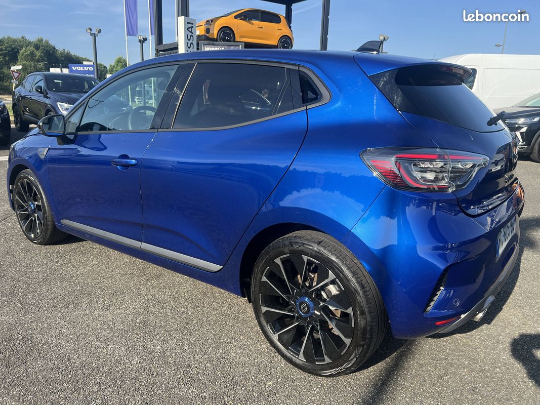 RENAULT Clio TCe 90 ch GSR2 Esprit Alpine (image 18)