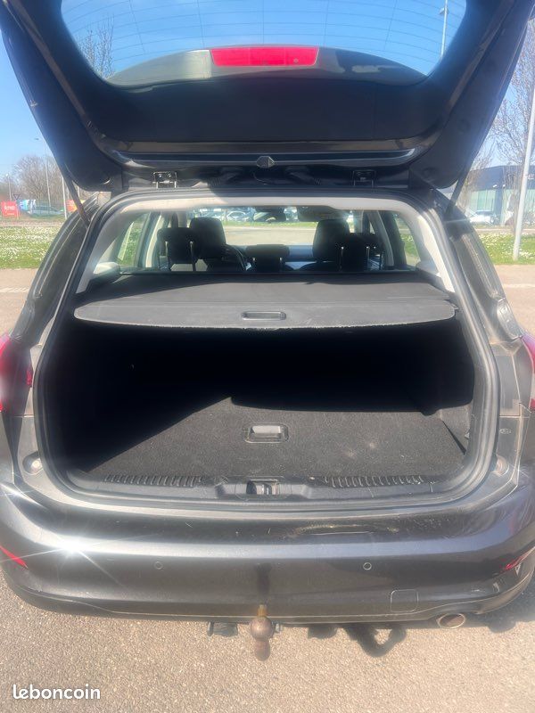 Ford Focus Break 1.0 EcoBoost 125 cv Feux leds 2020 157000 km Garantie 12 mois Attelage (image 9)