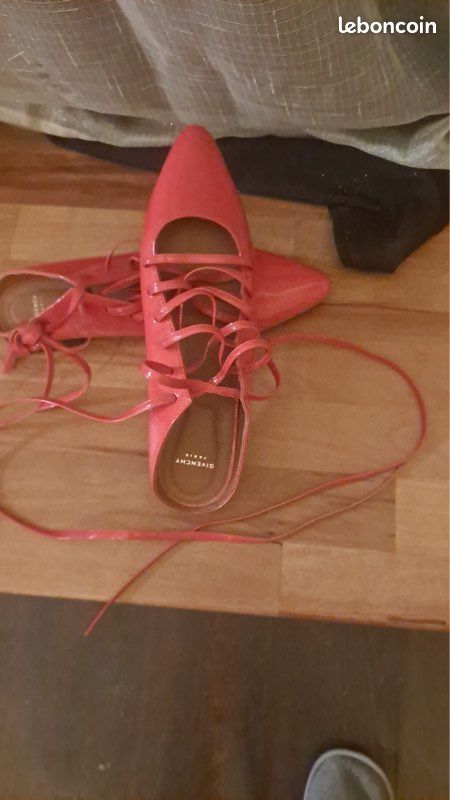Givenchy jamais porté (image 5)