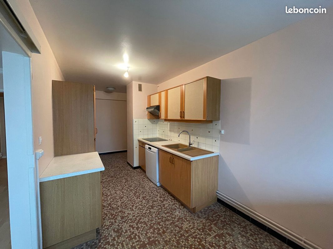 Appartement a louer vandoeuvre-les-nancy - 4 pièce(s) - 98 m2 - Surfyn