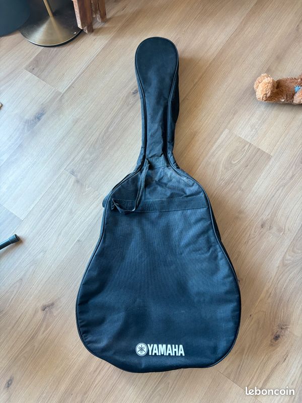 Guitare acoustique Yamaha F310P TBS, avec housse et support guitare (image 5)