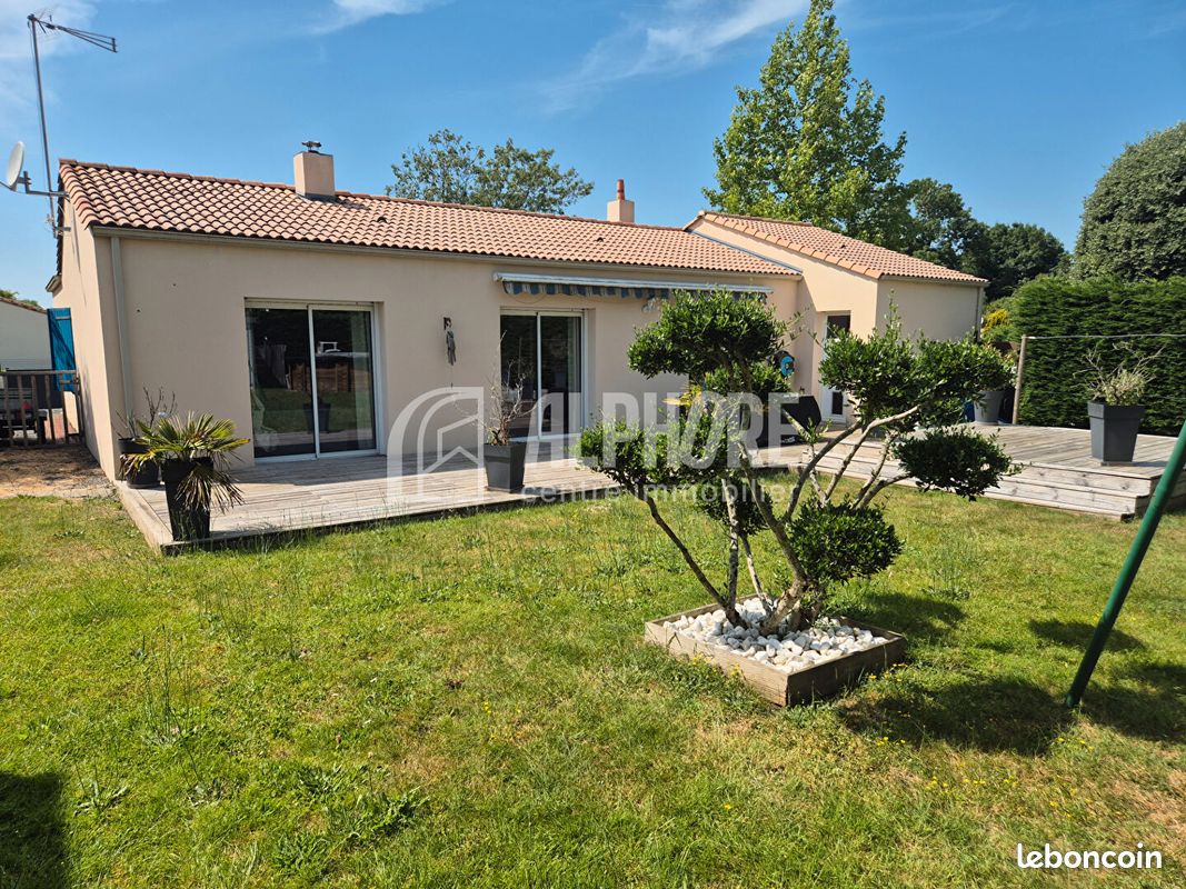 Maison 5 pièces 95 m² · à Saint-Martin-des-Noyers · 95 m² · 219 000 €