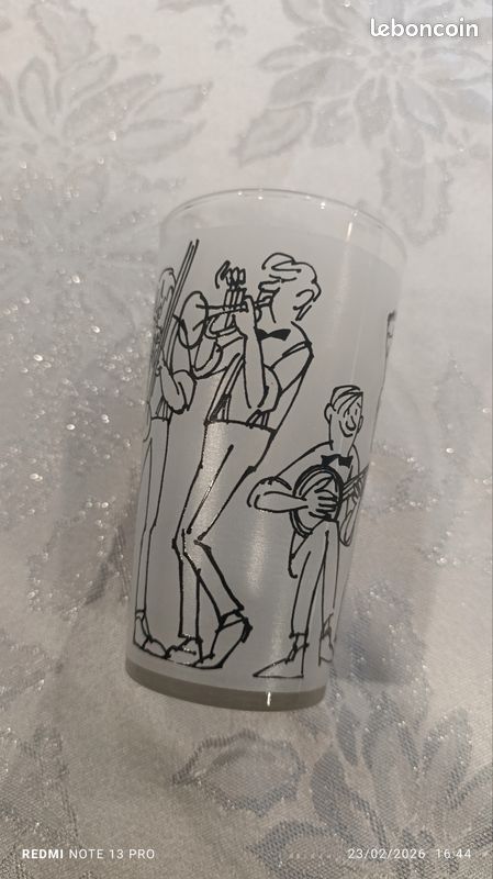 Verres signé Cabu (image 2)
