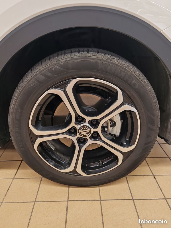 MG ZS 1.5 L hybrid + 197 ch Comfort SOUS GARANTIE CONSTRUCTEUR (image 20)