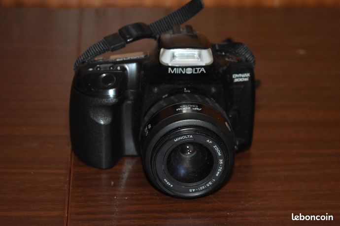 MINOLTA Dynax 303si (appareil argentique) (D'occasion) à Charmey