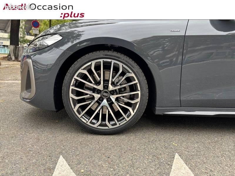 Audi A5 Avant 2.0 e-hybrid 299ch S line quattro S tronic 7 (image 31)