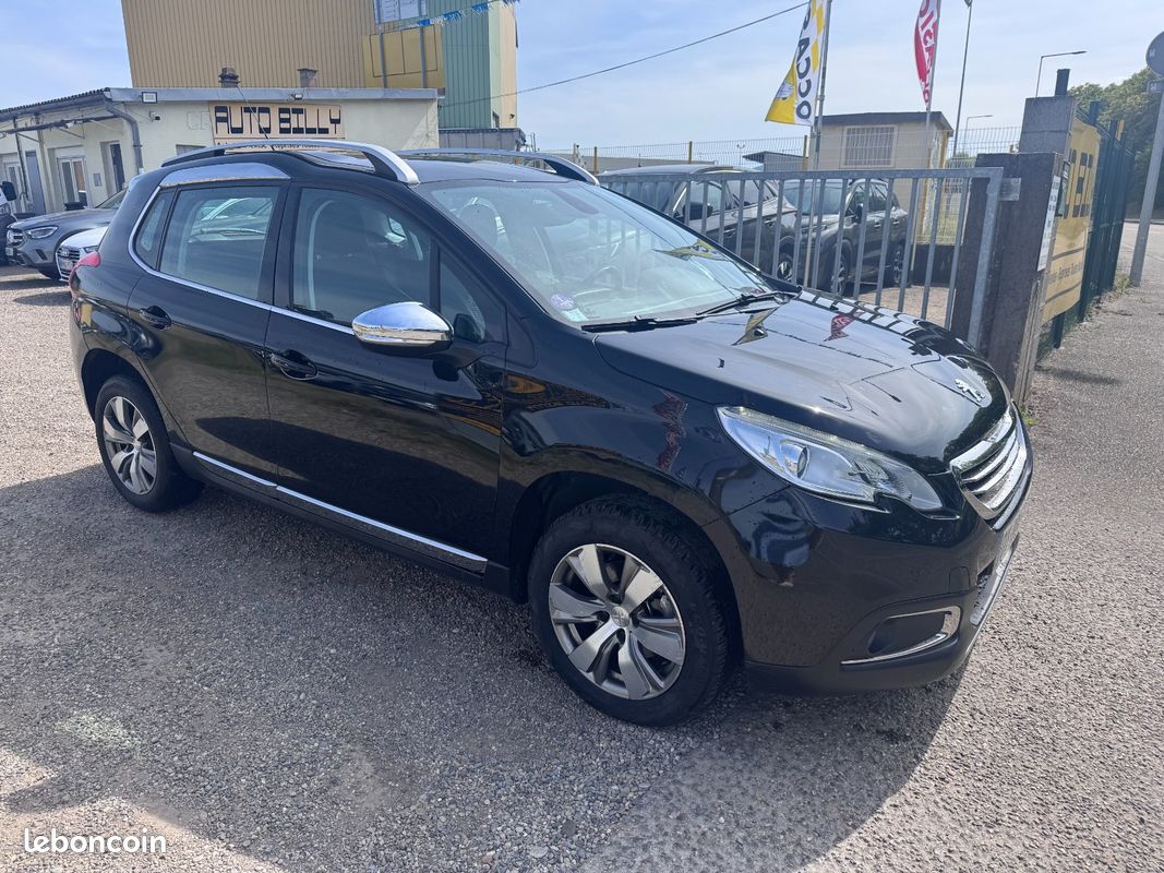 Peugeot 2008 1.2 THP 110 ch (image 1)