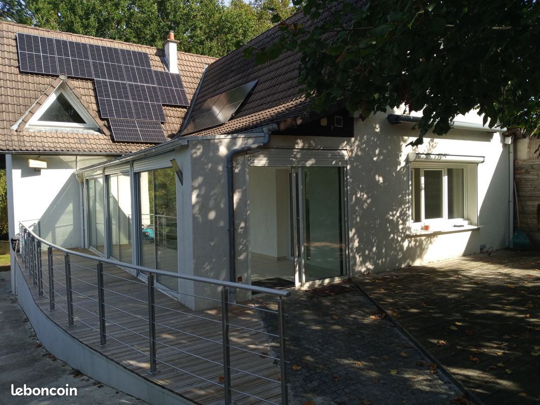 Maison 7 pièces 165 m² · à Dammarie-les-Lys · 165 m² · 179 000 €