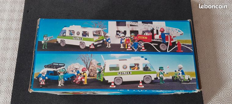 PLAYMOBIL CAMIONNETTE GRISE police : 4023 EUR 15,00 - FR