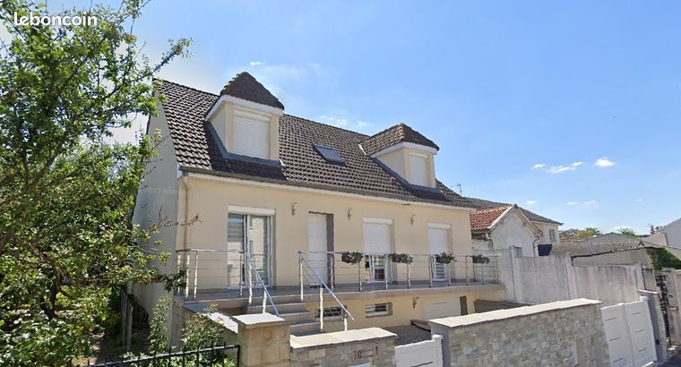 Maison T7 avec 5ch + 3sdb + 1sous-sol avec jardin sans vis à vis à 10 mns en tram du centre-ville