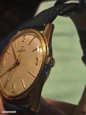 Montre Femme Vintage Junghans – 17 Bijoux, Boîtier 3 – Occasion