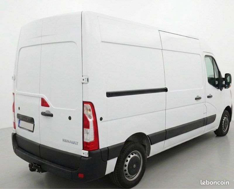 Renault Master Fourgon 3.5T L2H2 2.3 dCi 135 Grand Confort (image 2)