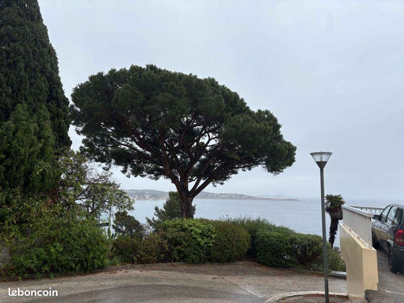 Appartement 1 pièce 28 m² · à Bandol · 28 m² · 560 €/mois
