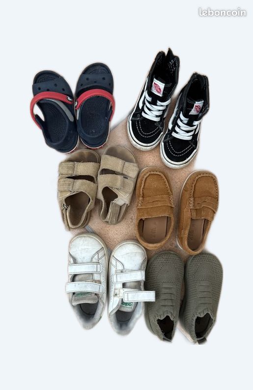 Lot de chaussures en 22 Chaussures