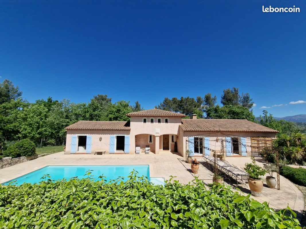 Maison 4 pièces 153 m² · à Tourrettes · 153 m² · 749 000 €
