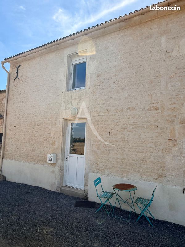 Maison 2 pièces 46 m² · à Nalliers · 46 m² · 538 €