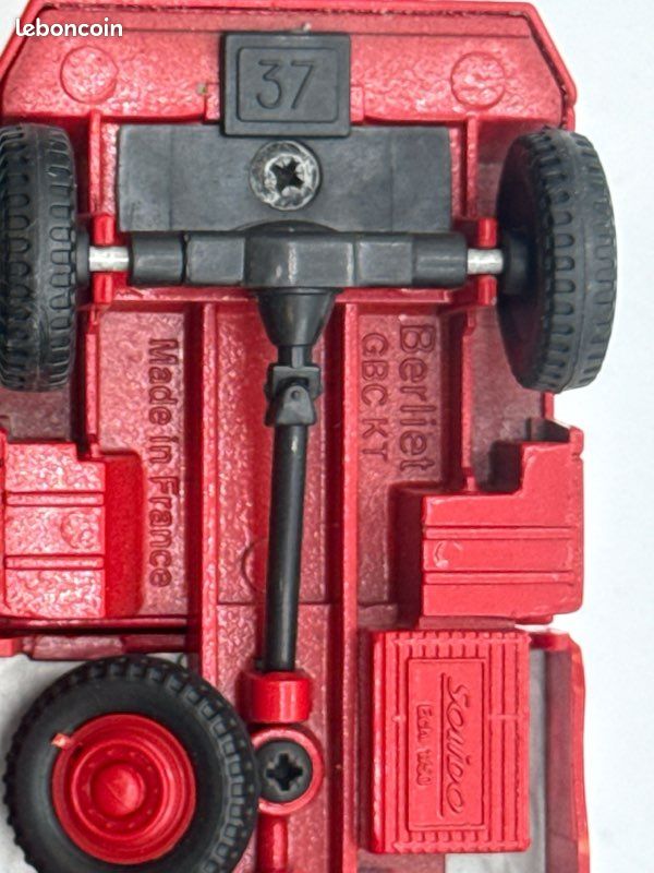 CPF123 Camion 1/43 Hachette IXO Pompiers : BERLIET GBC 34 citerne aero – Jumajo