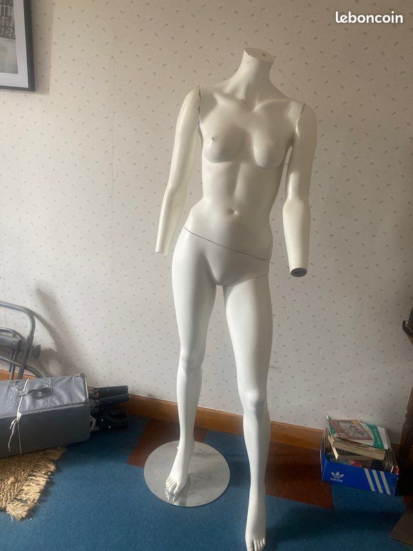 Mannequin (image 1)