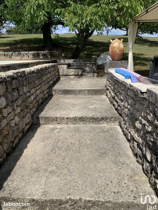Propriété 13 pièces 280 m² - Bourg-Charente 16200 (image principale 6)