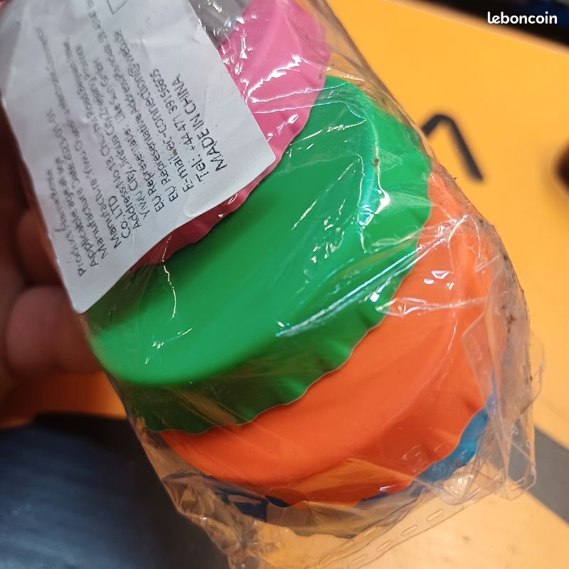 Couvercle de canettes par 6 en silicone 1430 (image 2)