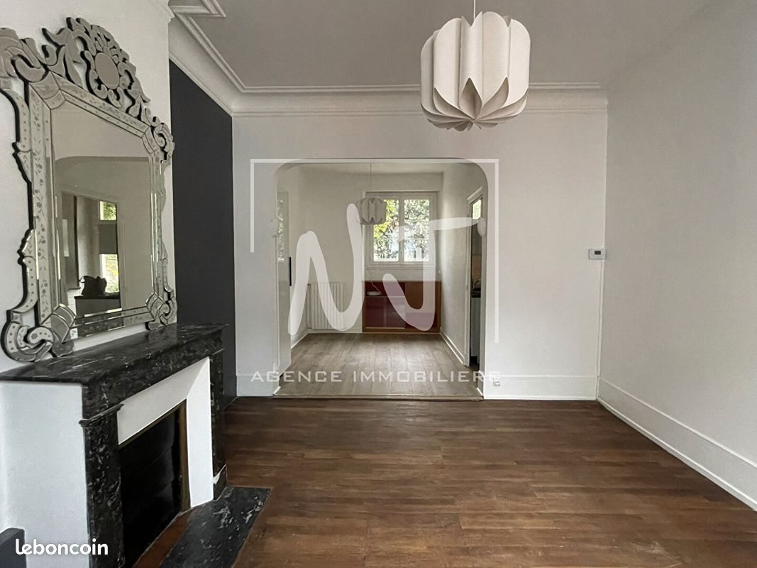 Maison 5 pièces 89 m² · à Angers · 89 m² · 1 372 €