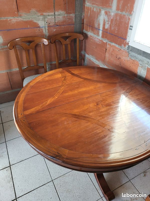 Table 4 à 8 pers (image 1)