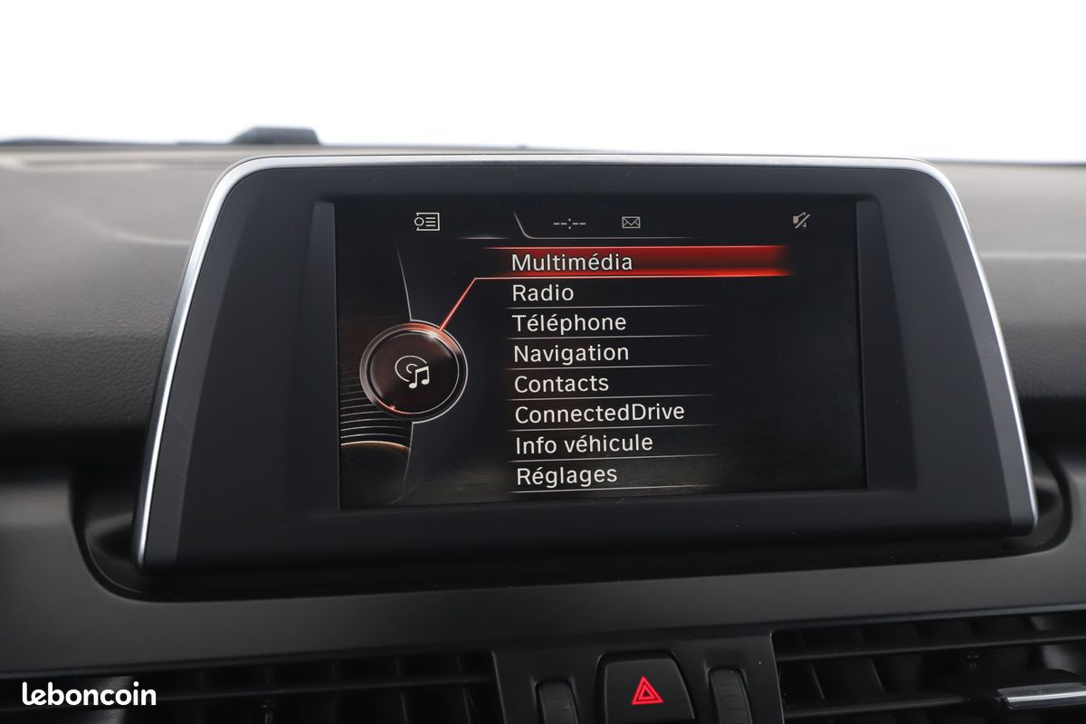 BMW Serie 2 Active Tourer 218i Sport BVA6 136 ch (image 17)