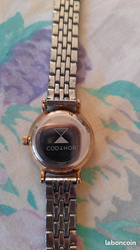 Montre CODHOR En Argent Massif Pour Femme - Fonctionnelle Mais Verre Manquant - Occasion