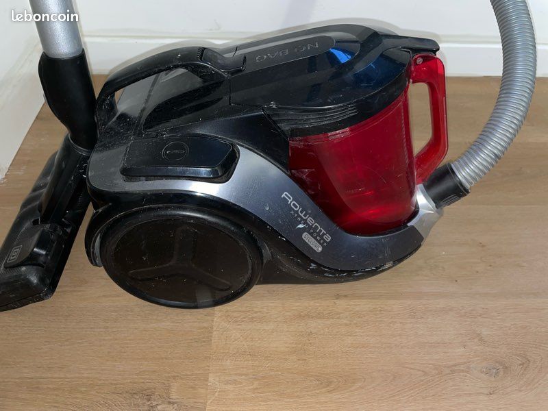 Aspirateur sans sac Rowenta (image 1)