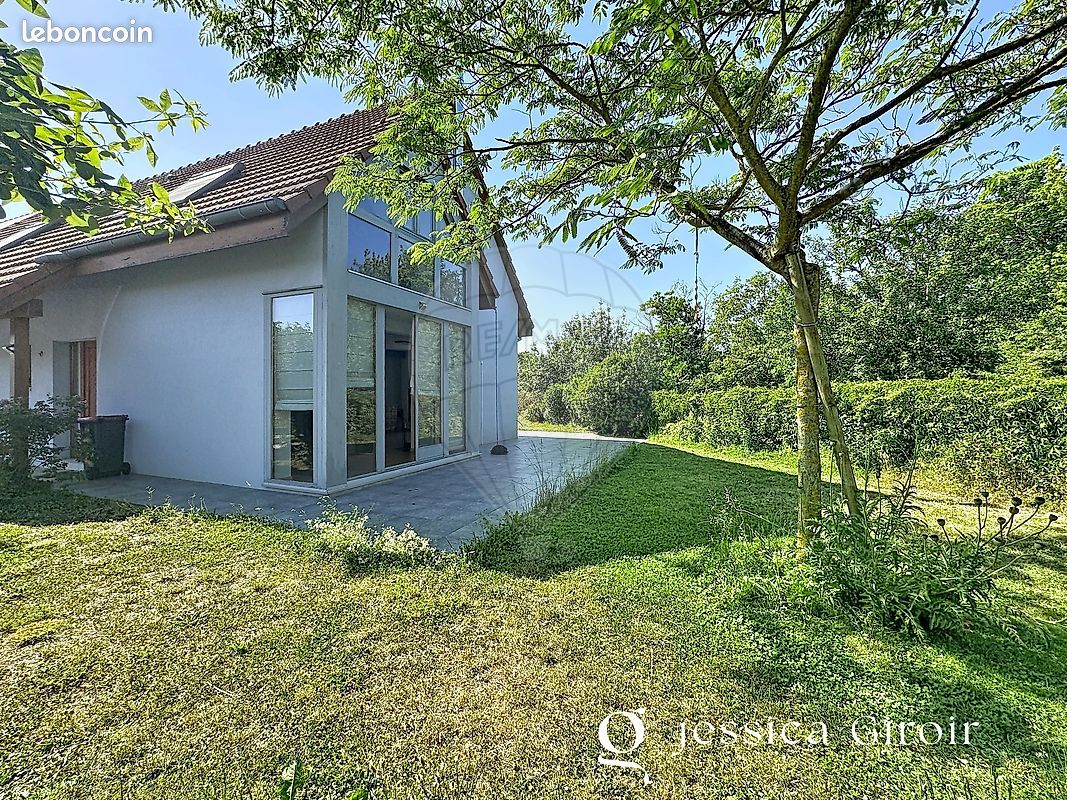 Maison 6 pièces 130 m² · à Fortschwihr · 130 m² · 329 900 €