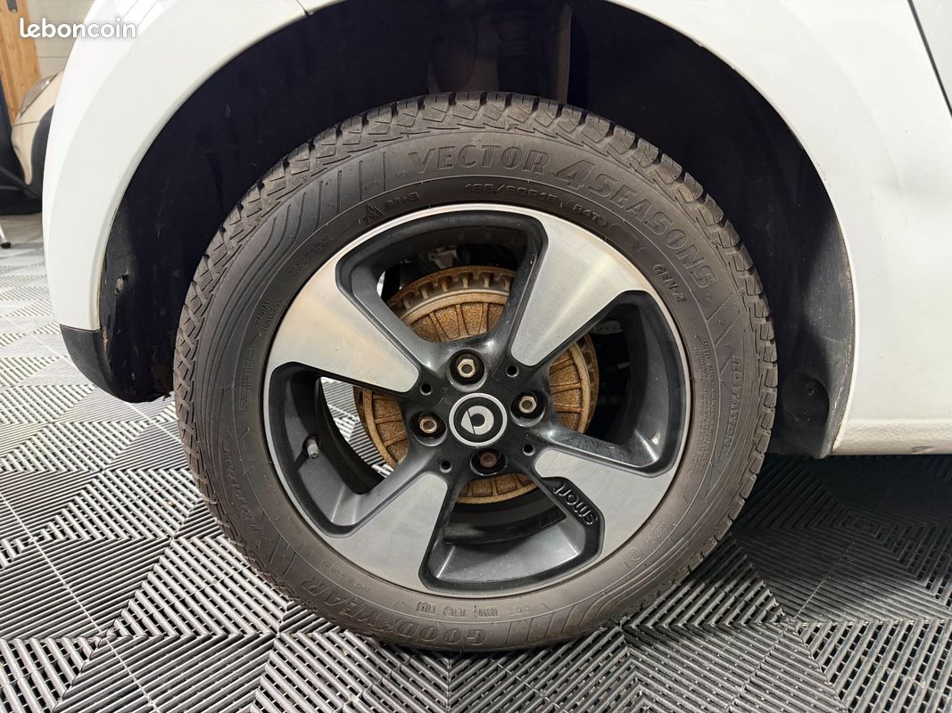 SMART FORFOUR EQ 82 ch Prime (image 12)