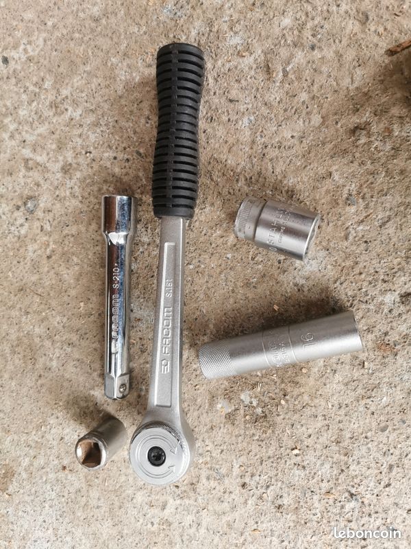 Troc Echange Clef a cliquet Facom NEUVE + Clef a molette 15'' F sur