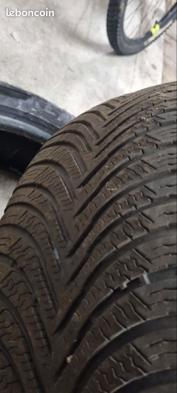 2 pneus Hiver Michelin Alpin 5 195/55/20 95H (image 1)