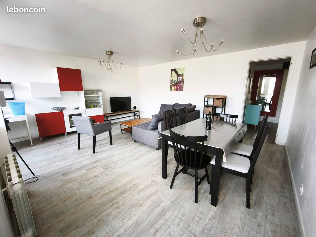 Appartement 3 pièces 83 m² · à Lorient · 83 m² · 976 €