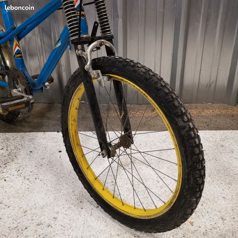 Set De 2 Bouchons Anti-poussière Sugino Maxy Cross Bleu Anodisé Pour BMX Old School - Années 80 - Métal - Compatible Shimano