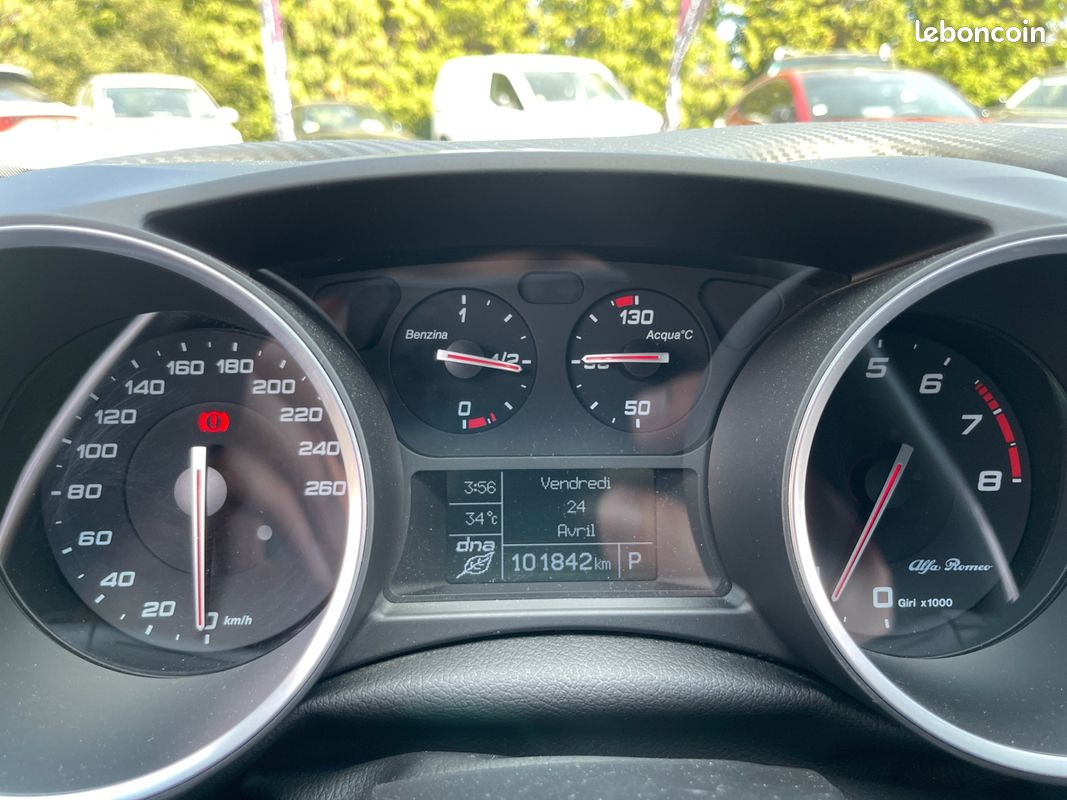 ALFA ROMEO GIULIETTA 1750 TBI 240 VELOCE S TCT 240Ch - Systeme Audio Bose - Garantie 12 mois (image 9)