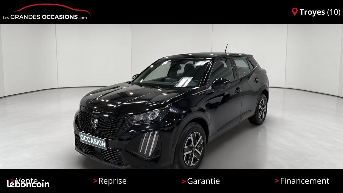 Peugeot 2008 Hybrid 145 e-DCS6 Style (image 1)
