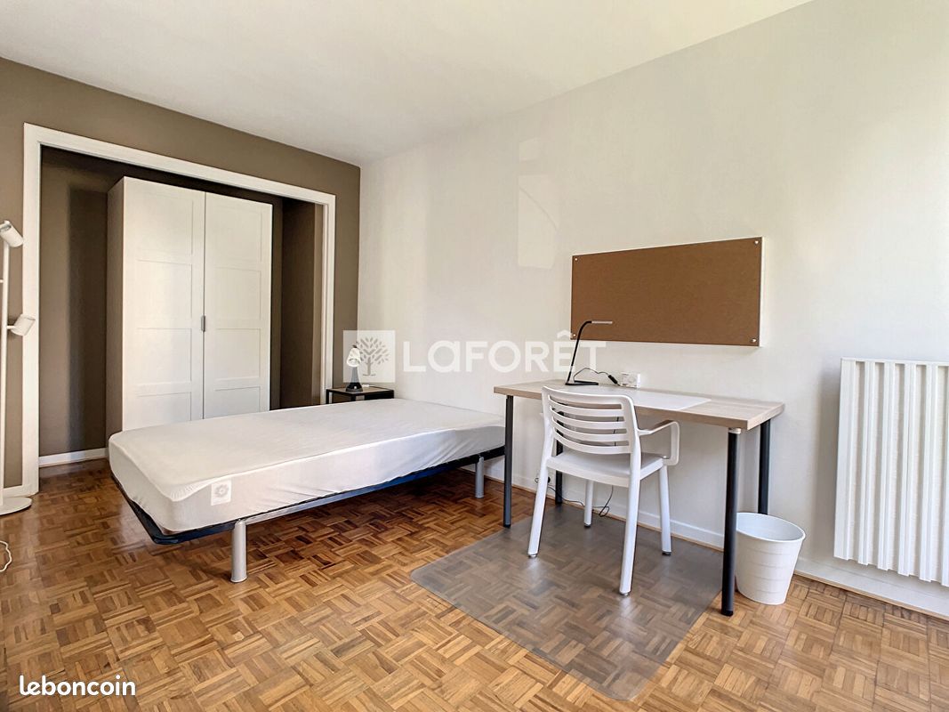 Appartement 4 pièces 11 m² · à Mont-Saint-Aignan · 11 m² · 449 €/mois