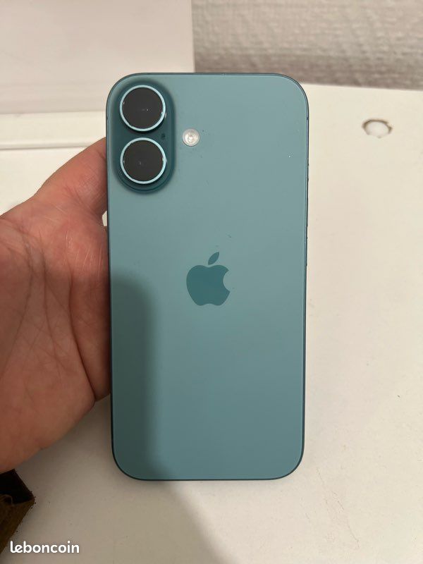 IPhone 16 (image 3)