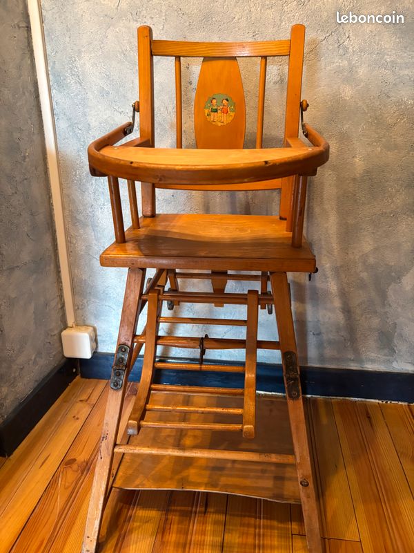 Chaise haute bébé en bois (image 3)